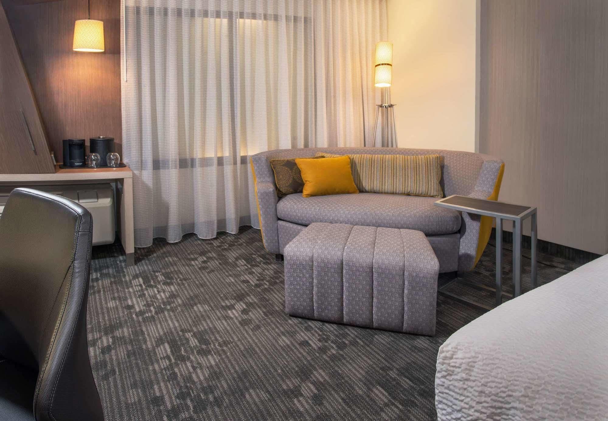 Courtyard By Marriott San Diego El Cajon Exteriör bild
